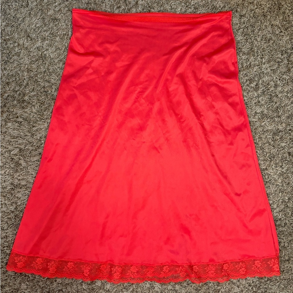 Ashley Taylor Vibrant Red Slip
